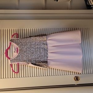 Kids dress (girl) brand, epic threads size XL Gold and pink.